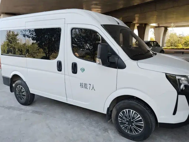 Dongfeng Yufeng — Фото автомобиля 3