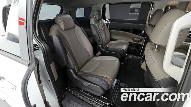 Kia Canival Новый Carnival 4 поколение Дизель 9 мест Signature — Фото автомобиля 11