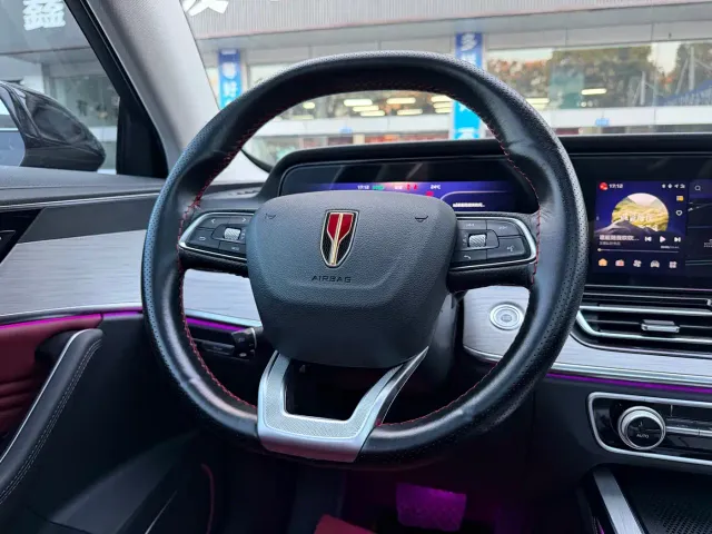 Hongqi HS5 — Фото автомобиля 11