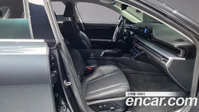 Hyundai Grandeur Grandeur (GN7) 2.5 Бензин 2WD — Фото автомобиля 11