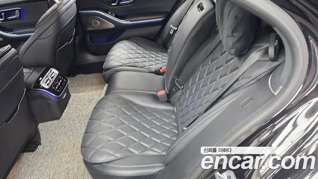 Mercedes-Benz S-Class — Фото автомобиля 24