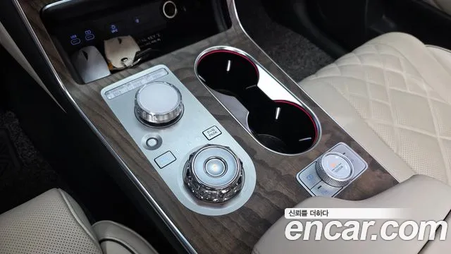 Genesis GV80 — Фото автомобиля 12