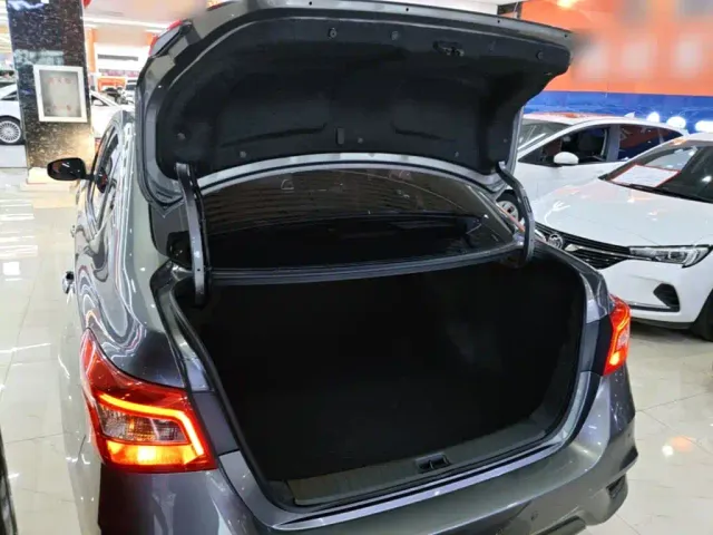 Nissan Sylphy — Фото автомобиля 18