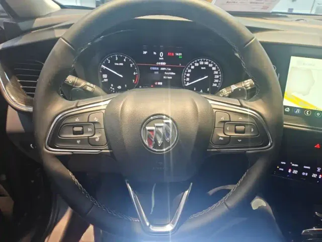 Buick Envision Plus — Фото автомобиля 10