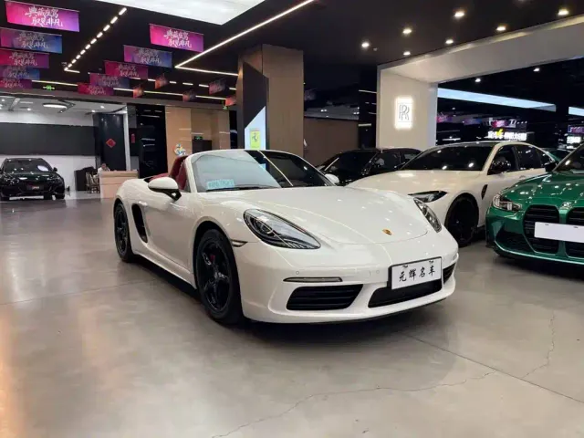 Porsche 718 — Фото автомобиля 3
