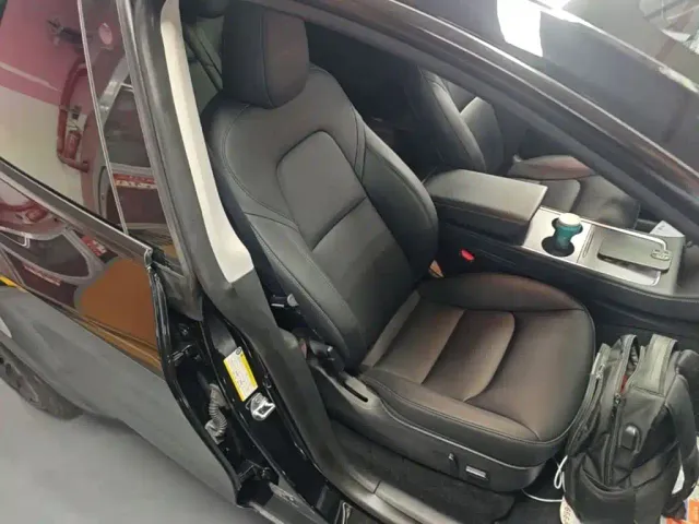 Tesla Model Y — Фото автомобиля 24