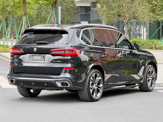 BMW X5 — Фото автомобиля 10