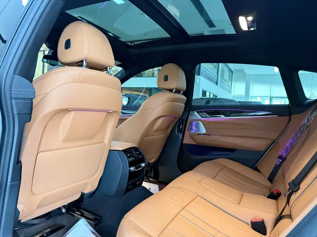 BMW 6 Series Gran Turismo — Фото автомобиля 10