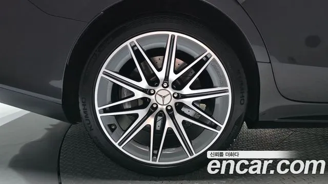 Mercedes-Benz AMG GT 4 двери 43 4MATIC+ — Фото автомобиля 5