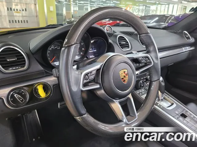 Porsche 718 — Фото автомобиля 12