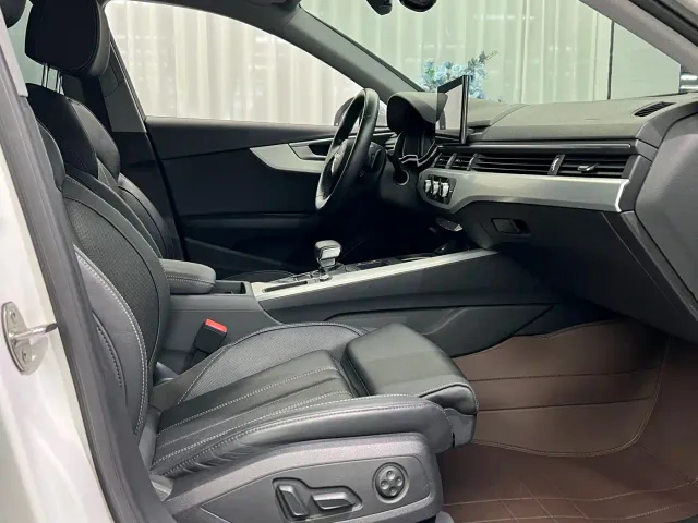 Audi A4L — Фото автомобиля 6