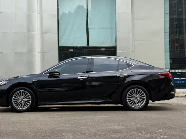 Toyota Camry — Фото автомобиля 8