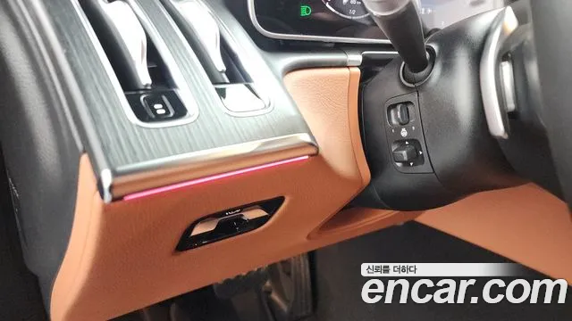 Mercedes-Benz S-Class — Фото автомобиля 24