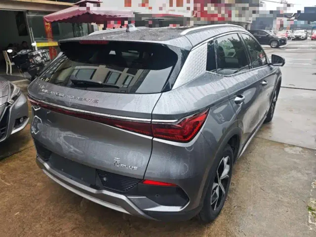 BYD Yuan PLUS — Фото автомобиля 6