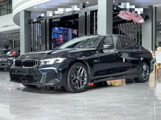Фотография автомобиля — BMW 3 Series