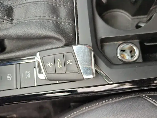 Volkswagen Passat — Фото автомобиля 8