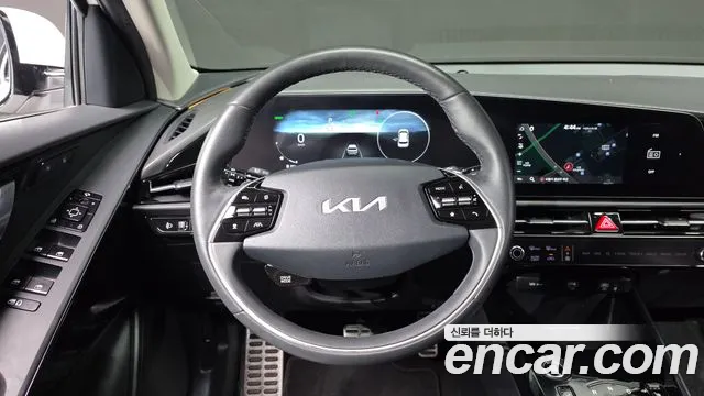Kia Niro The All New Niro Signature — Фото автомобиля 10
