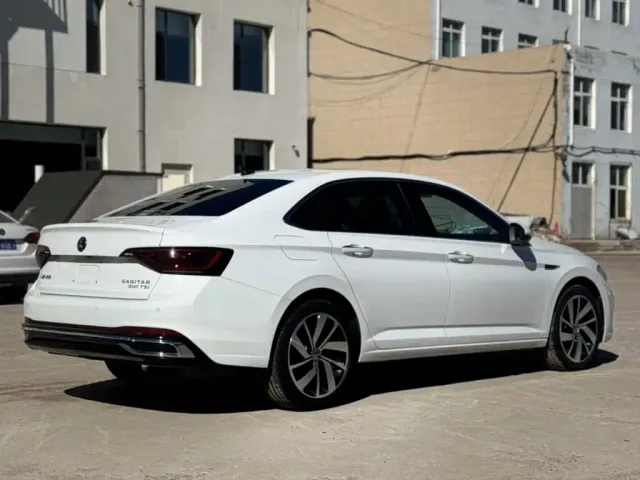 Volkswagen Sagitar — Фото автомобиля 13