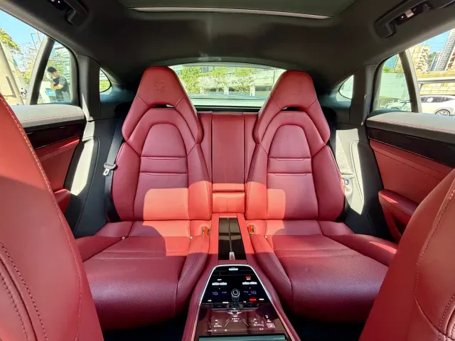 Porsche Panamera — Фото автомобиля 25