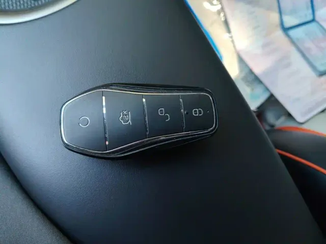 BYD Dolphin — Фото автомобиля 9