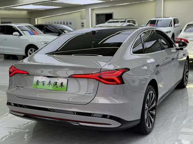 Hongqi H7 — Фото автомобиля 9