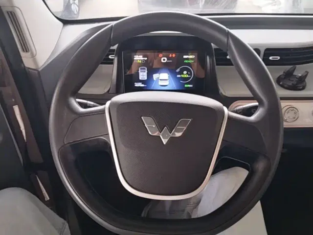Wuling Hongguang Mini EV — Фото автомобиля 10