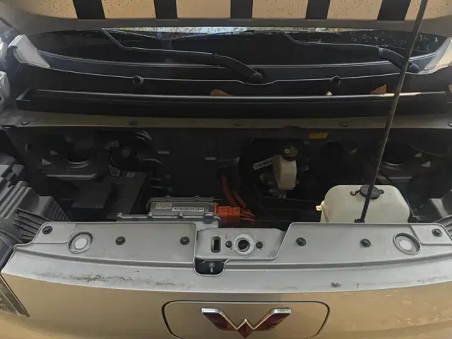 Wuling Zhiguang NEV — Фото автомобиля 9