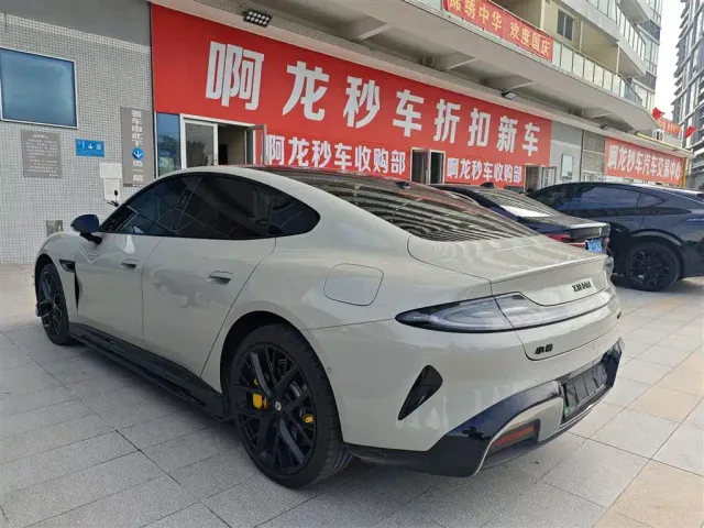 Xiaomi SU7 — Фото автомобиля 4