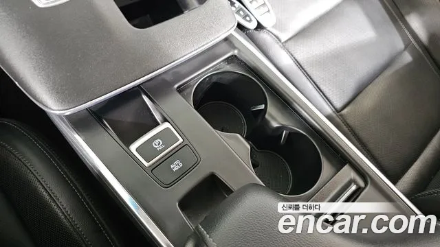 Hyundai Grandeur Grandeur (New) Hybrid — Фото автомобиля 25