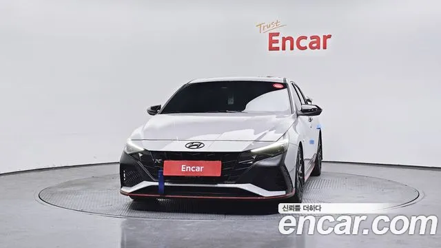 Hyundai AVANTE — Фото автомобиля 3