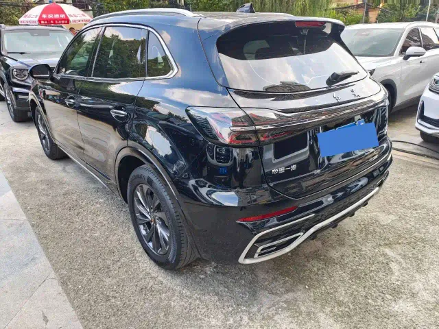 Hongqi HS5 — Фото автомобиля 15