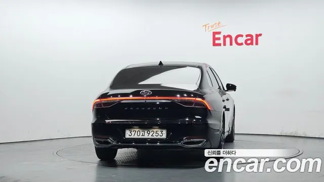 Hyundai Grandeur Exclusive — Фото автомобиля 4