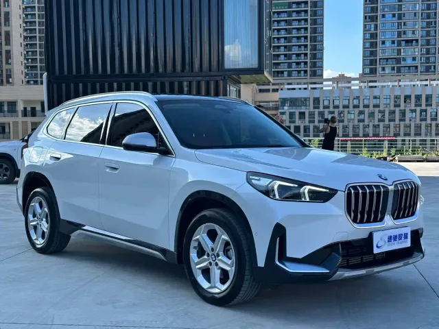 BMW X1 — Фото автомобиля 3