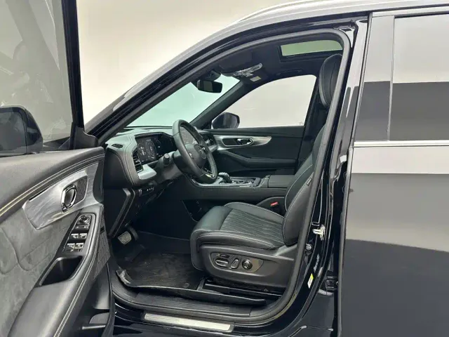 GAC Trumpchi GS8 — Фото автомобиля 12