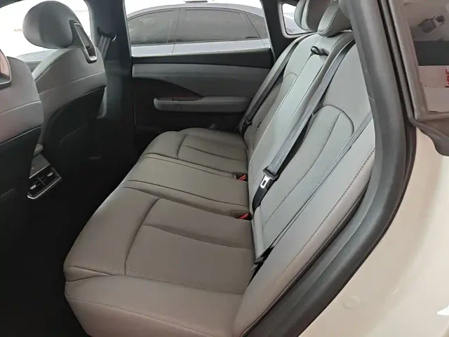 Nissan N7 — Фото автомобиля 16