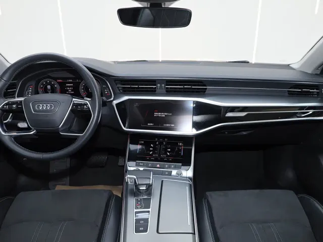 Audi A7L — Фото автомобиля 19