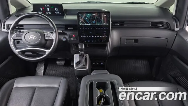 Hyundai Staria — Фото автомобиля 10