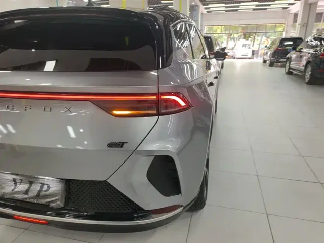 Arcfox Alpha T — Фото автомобиля 6