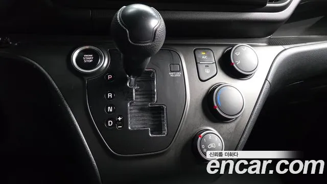 Kia RAY Новый Kia Ray Фургон — Фото автомобиля 9