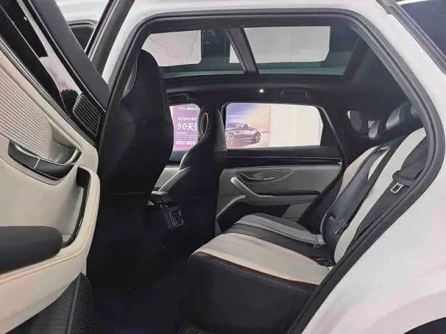 BYD Song PLUS — Фото автомобиля 5