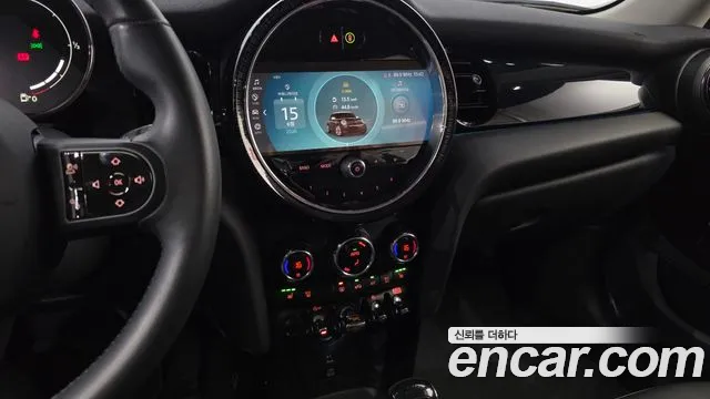 Mini Cooper Cooper 5 дверей Classic — Фото автомобиля 16