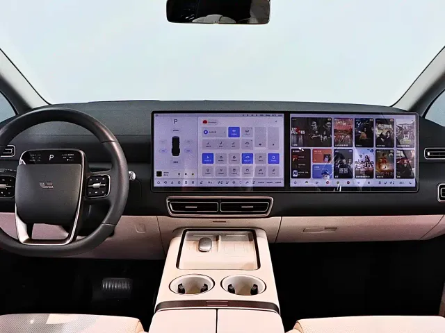 Li Auto MEGA — Фото автомобиля 19