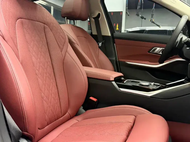 BMW 3 Series — Фото автомобиля 12