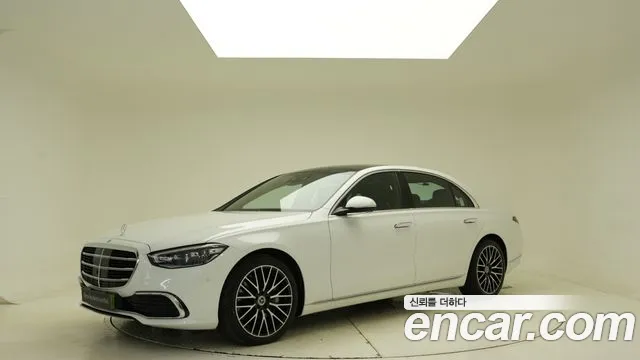 Фотография автомобиля — Mercedes-Benz S-Class W223