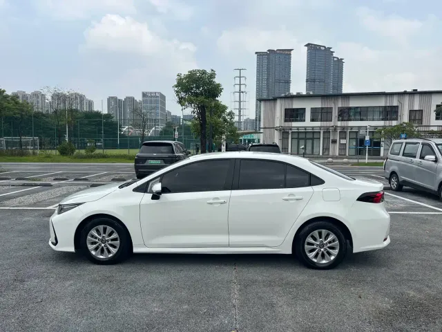 Toyota Corolla — Фото автомобиля 7