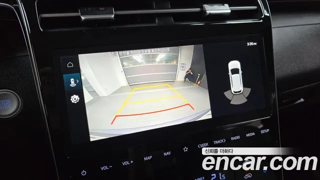 Hyundai Tucson Tucson (NX4) Дизель 2.0 2WD — Фото автомобиля 14