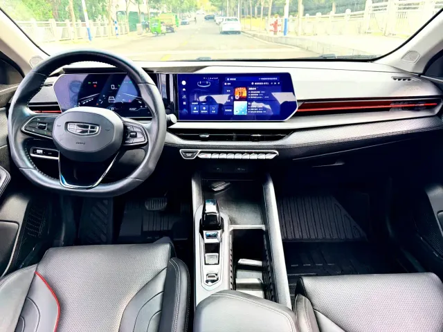 Geely Binrui — Фото автомобиля 11