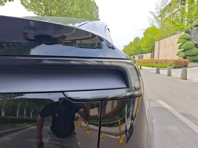 Tesla Model Y — Фото автомобиля 13