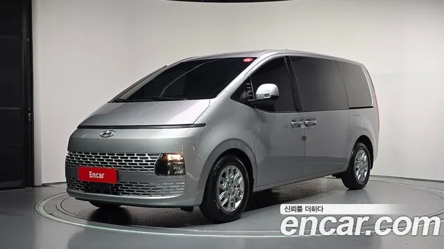 Фотография автомобиля — Hyundai Staria