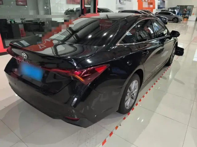 Toyota Avalon — Фото автомобиля 6